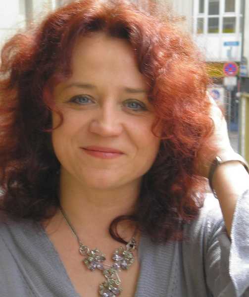 Anna Kosanova, Dipl.Dekoratorin-und Gestalterin, Illustratorin, Graphikerin 